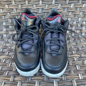 Nike Boys Jordan Size 1Y